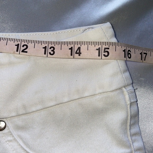 Peck & Peck White Cropped Denim Capri Jeans Stretch Tummy Lift Jeweled Cuff Sz 8 - Picture 6 of 14